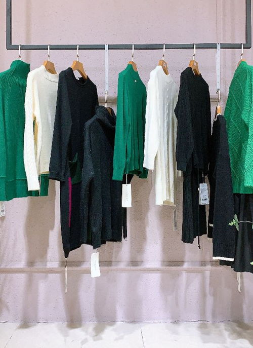 隆阳区2021年春夏新款品牌折扣女装批发供货中心 探秘广州市衣琳服饰的折扣服装批发优势